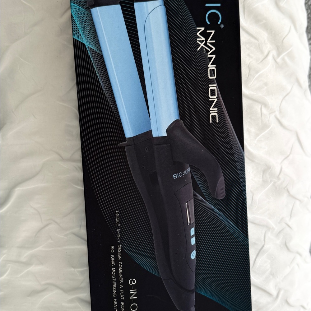 Bio Ionic Blue Hair Straightener like new